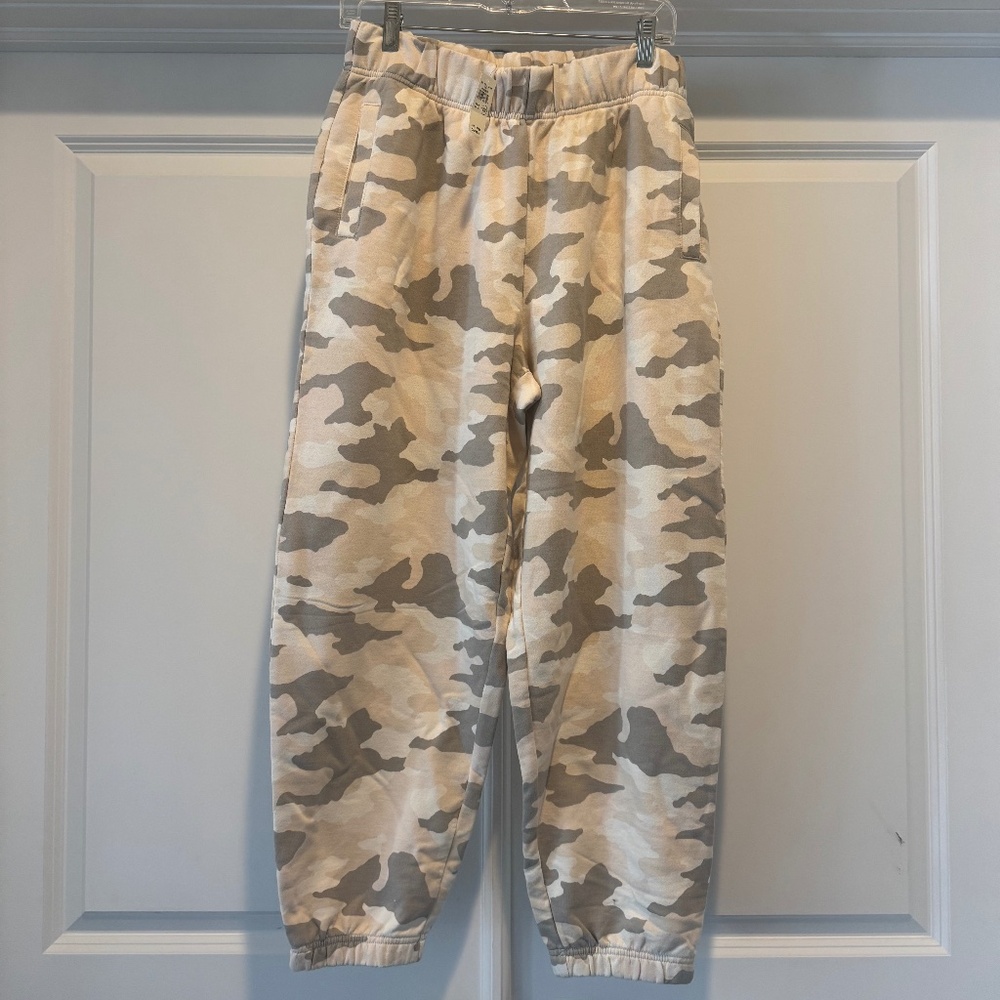 American Eagle Camo Jogger Sweatpants